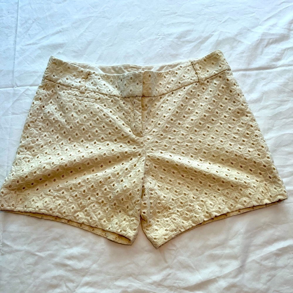 Loft brand crème womens short